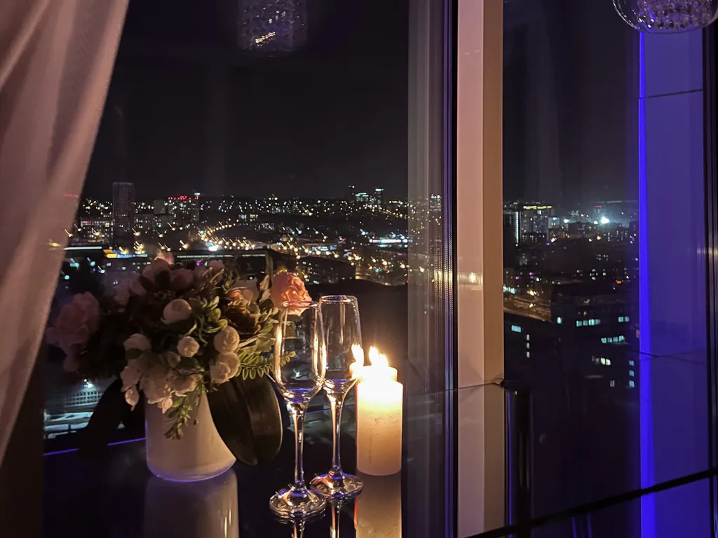 Апартамент с видом на город с высоты 24 этажа