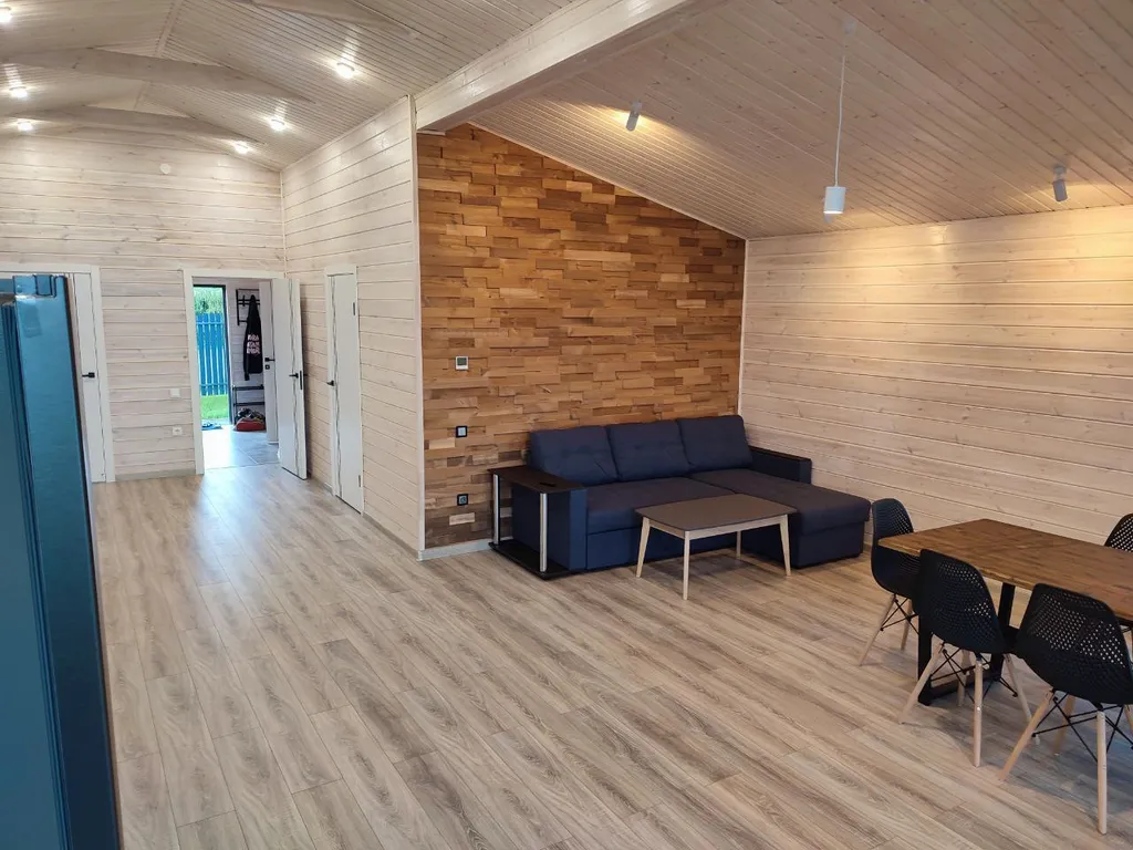 Коттедж Уютный дом-шале в 5 минутах от горнолыжных курортов Коробицыно — аренда посуточно в Светлое