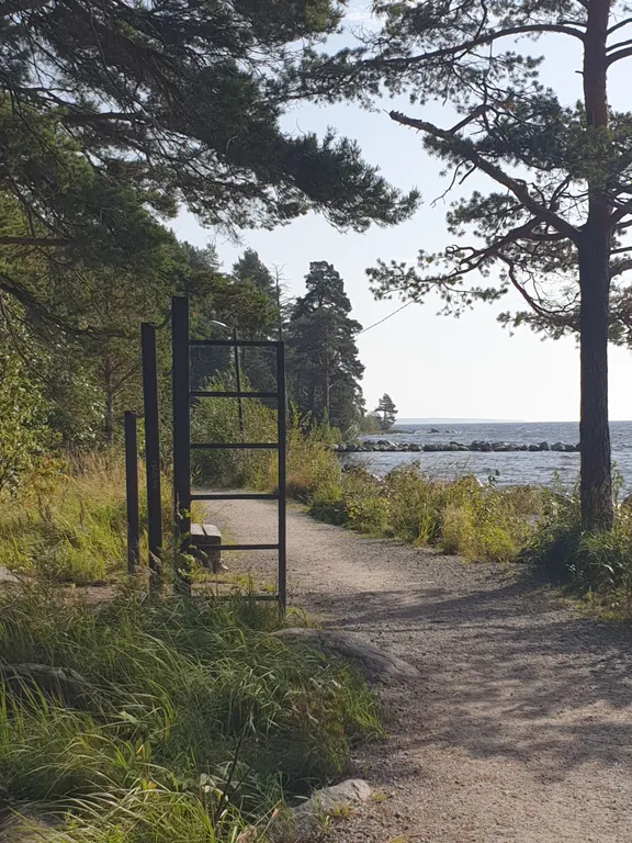 Семейный номер комфорт 3 ком. вид на озеро и парк