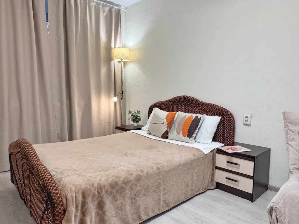 Уютная 2-комнатная квартира в новом доме в районе Театральной площади — аренда посуточно в Киров