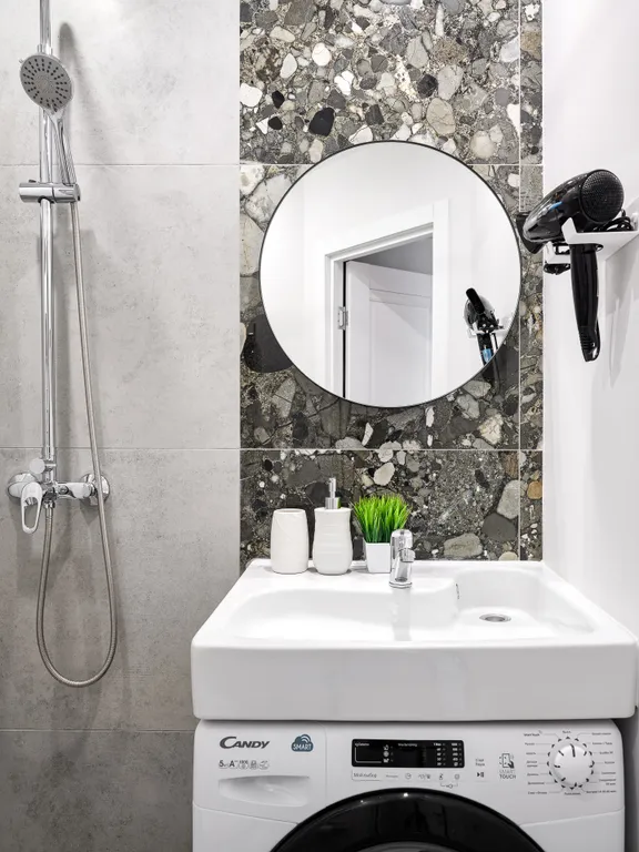 Студия у метро