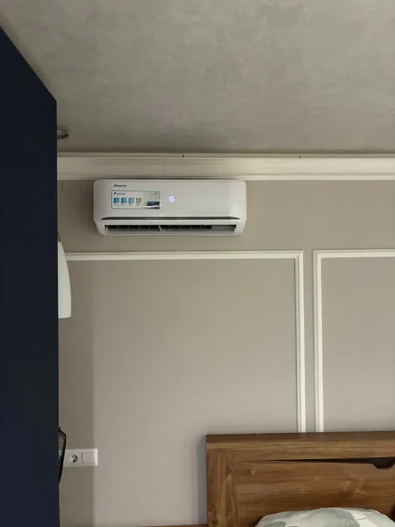 Синяя студия в ЖК Гринберг в горах