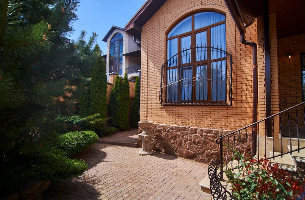 4-комнатный Дом