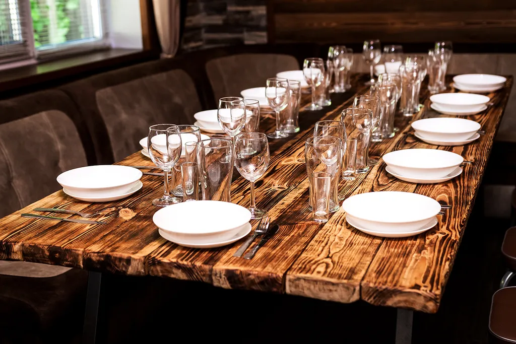 Дом в лесу с бассейном и баней