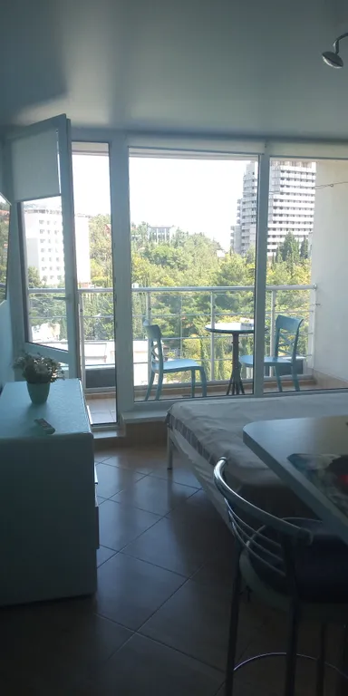 Шикарная видовая студия в 4 минутах к морю