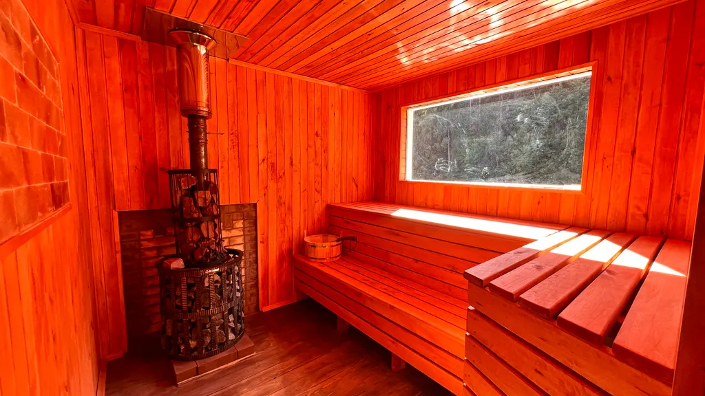 Лагуна Ультрамарин с Джакузи