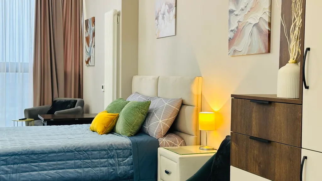 Студия с видом на центр