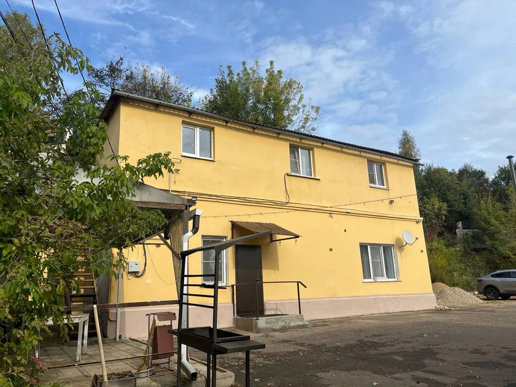 Апартаменты на втором этаже с отдельным входом