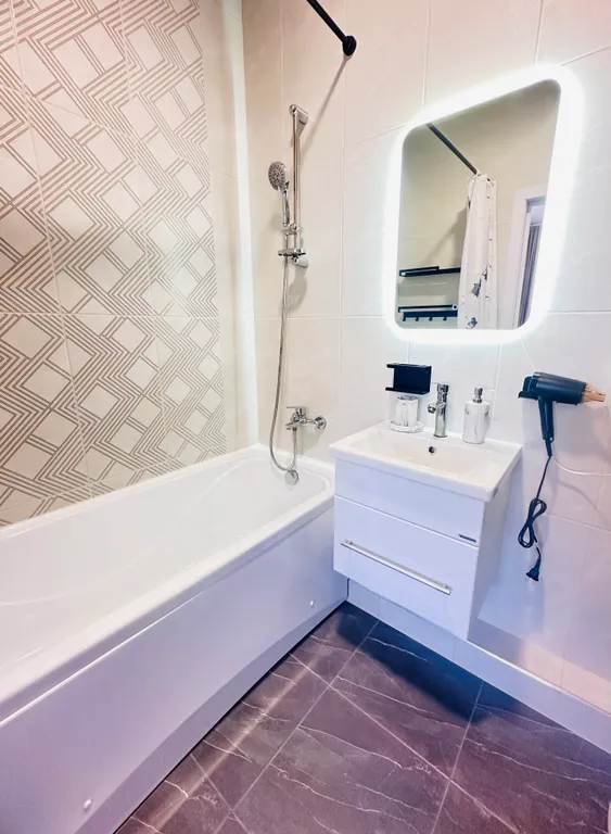 2 комнатная люкс квартира на море с бассейном