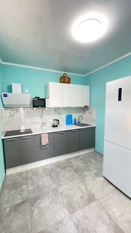 Уютный, просторный номер с общей кухней