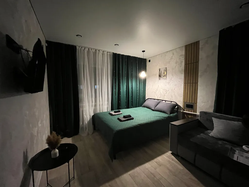 Уютная квартира с дизайнерским интерьером в самом центре города