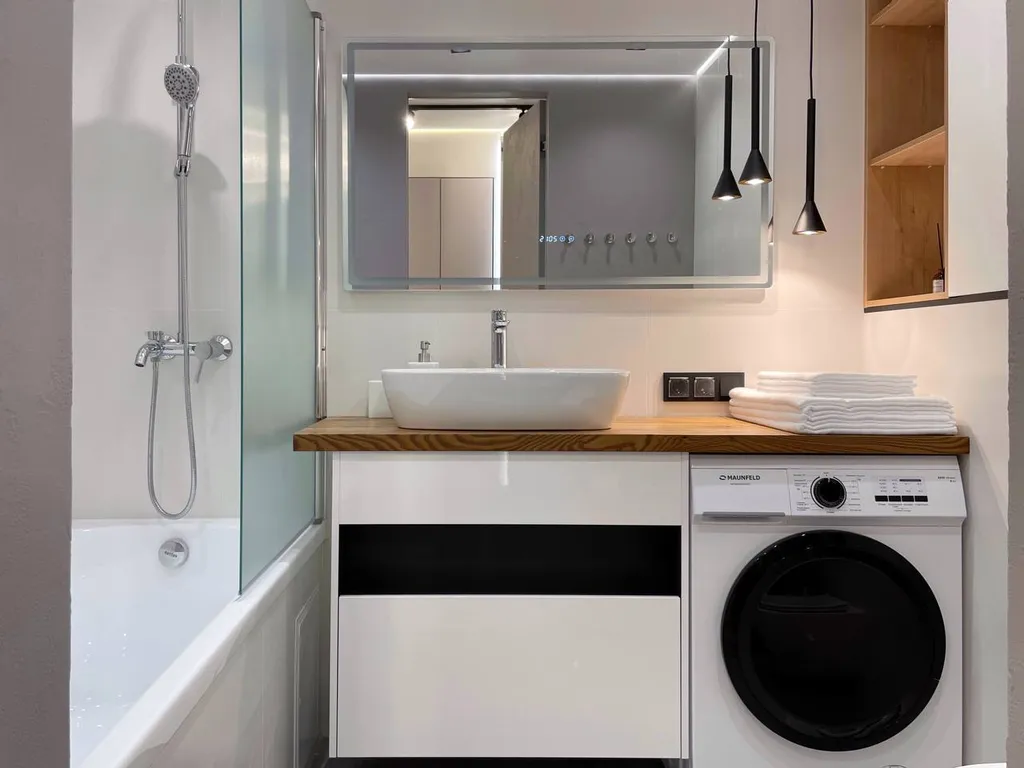 Трёхкомнатная квартира у Кремля в самом центре Великого Новгорода