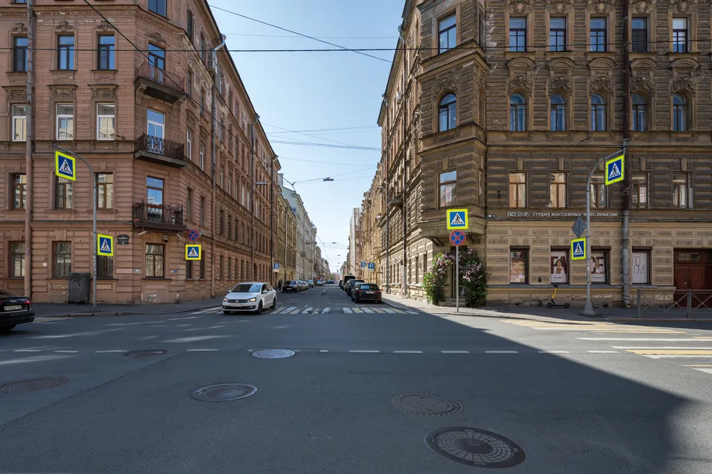 Квартира Уютная квартира с лепниной в историческом центре города — Санкт-Петербург