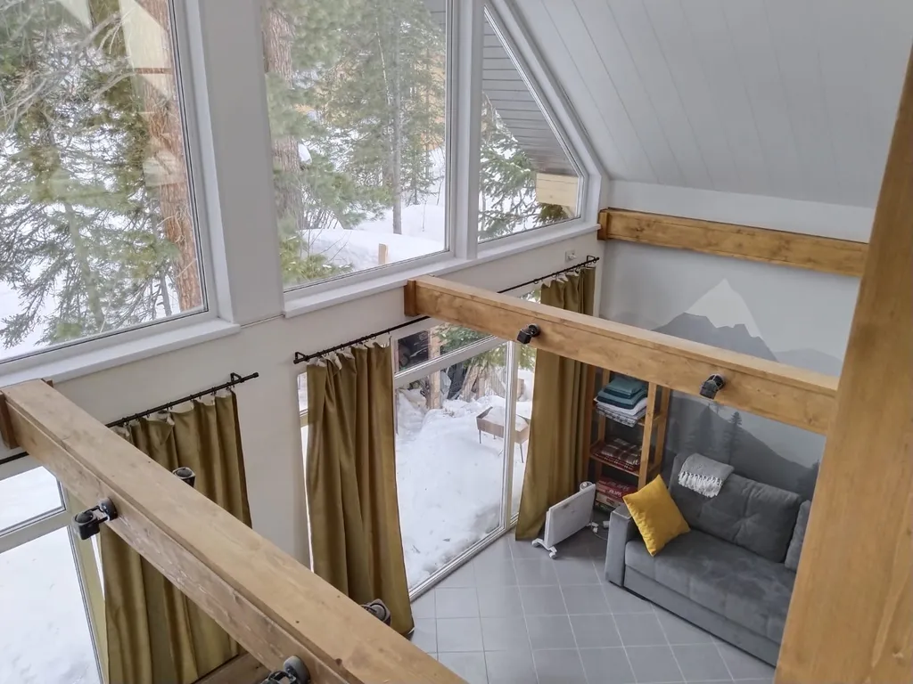 Коттедж Уютный дом с панорамными окнами в пол — аренда посуточно в Шерегеш