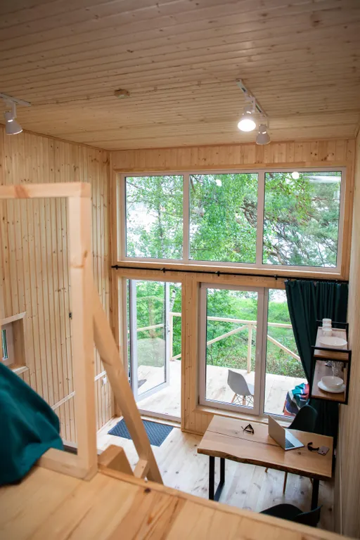 Дом с видовой террасой на берегу Катуни