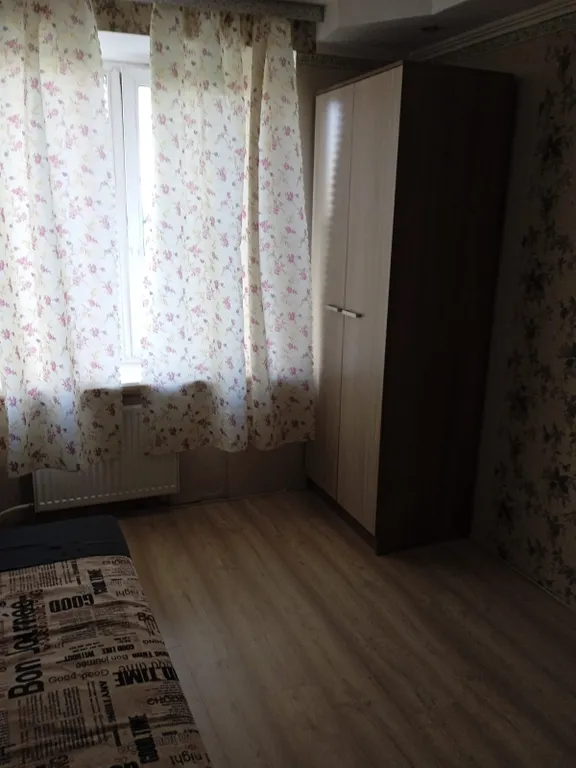 Квартира Уютная комната в трехкомнатной квартире 30 минутах от Санкт-Петербурга — Колпино