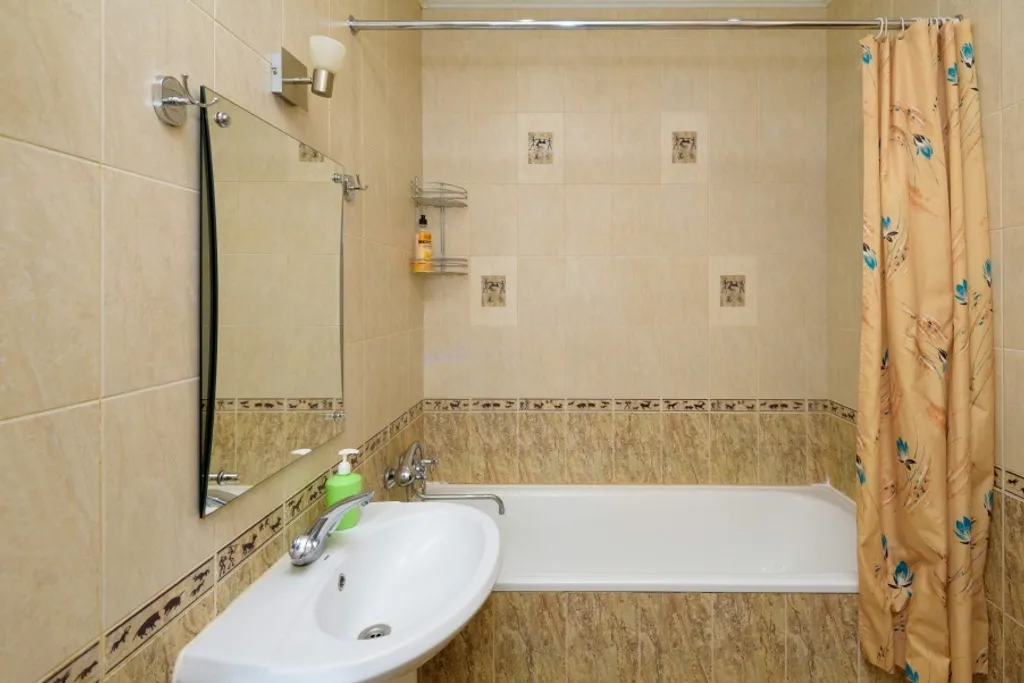 Просторная современная квартира в центре