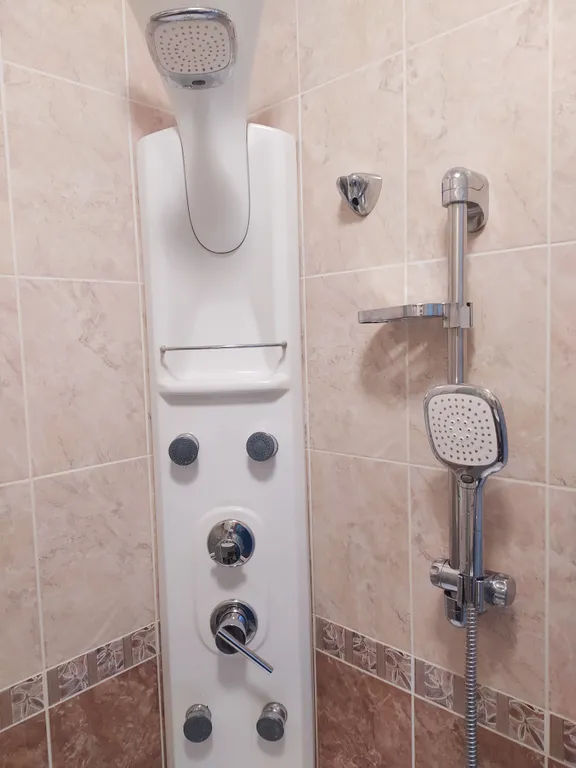 Уютная квартира (15 минут до центра на автобусе)