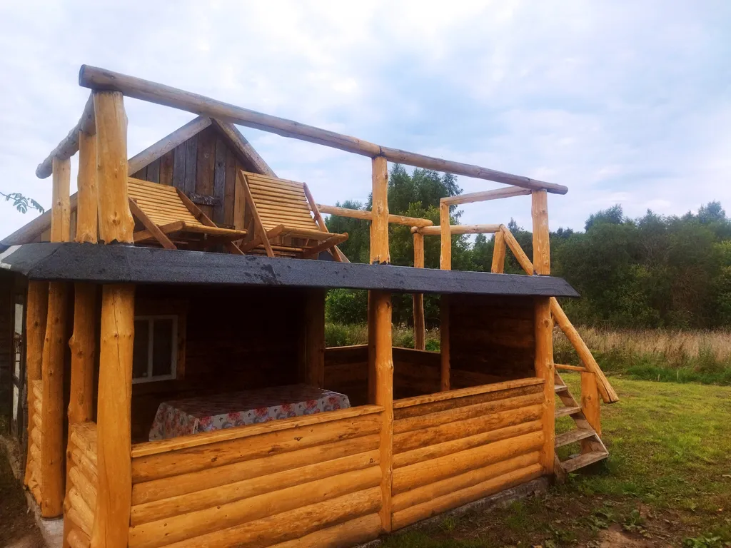 Хуторок у озера