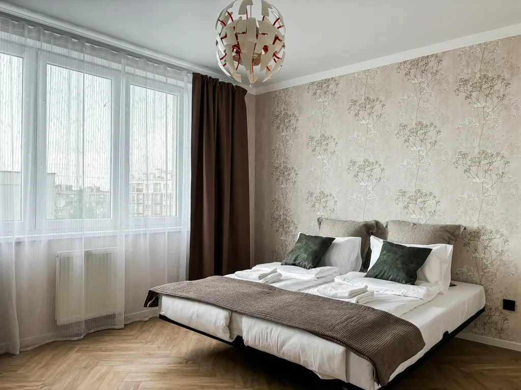 Дизайнерская евродвушка Океан у музея Мирового океана