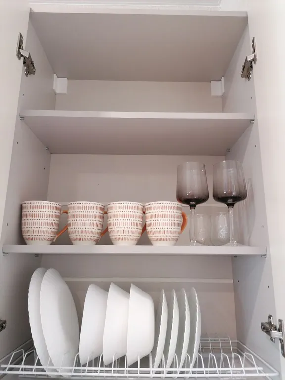 Просторная студия с видом на лес