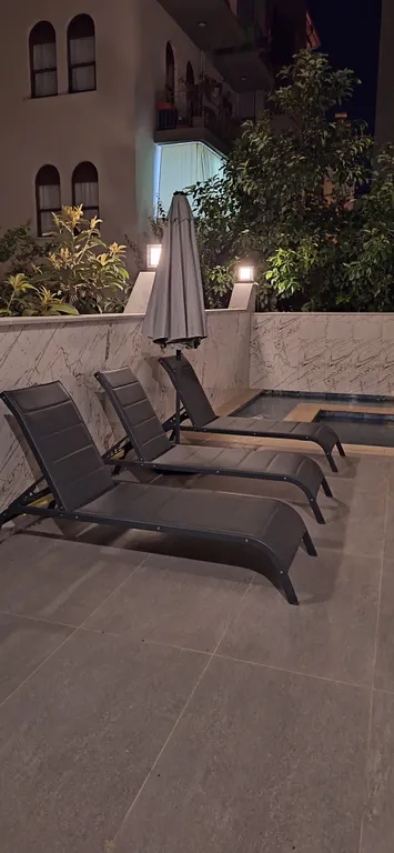 Новая уютная квартира в центре города, на пляже Клеопатра, с бассейном