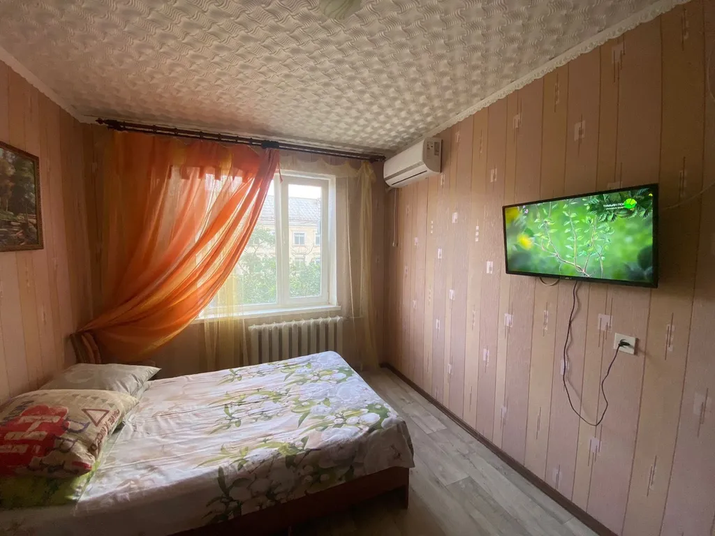 Квартира 2-комнатная Квартира — Евпатория