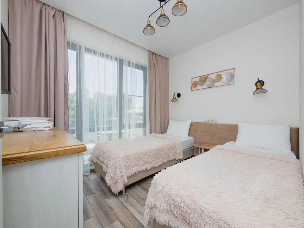 Квартира 3-комнатная Квартира — Адлер