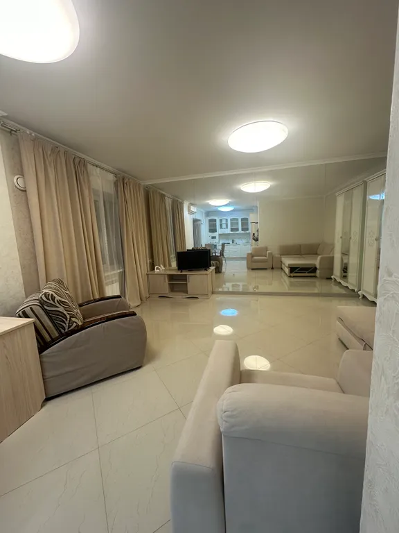 Квартира расположена возле Ледового дворца