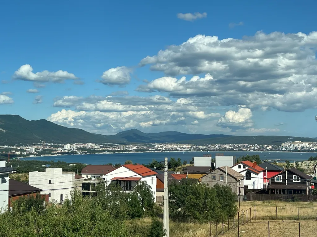 Прекрасный новый дом со всеми удобствами