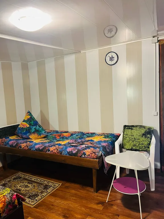 Домик с бассейном