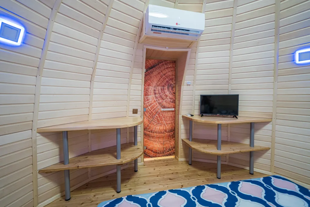 Уникальный двухкупольный дом-бунгало