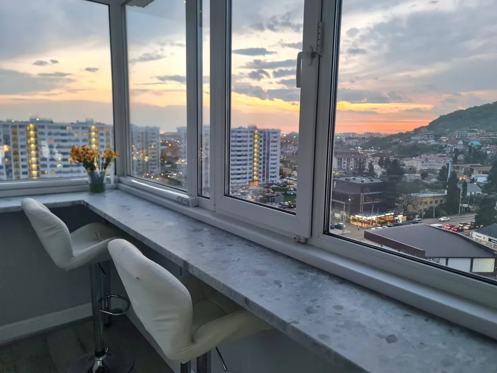 Трёхкомнатная квартира в Сочи  с видом на море и горы