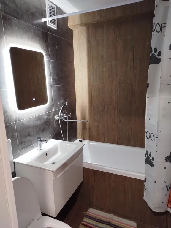 Квартира с ремонтом рядом с вокзалом — аренда посуточно в Псков