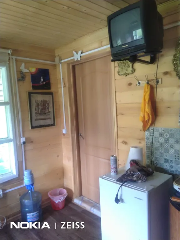 Страна Див на 2 гектарах земли, в изоляции и с озером