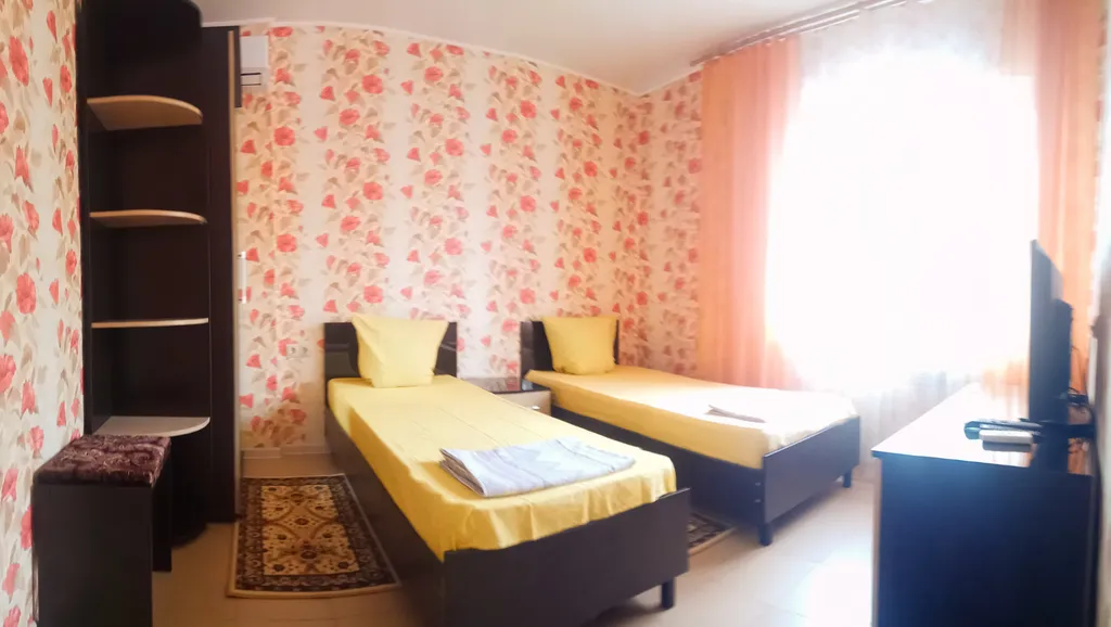 Уютный домик в тихом районе с отдельным входом (мечта Интроверта).\