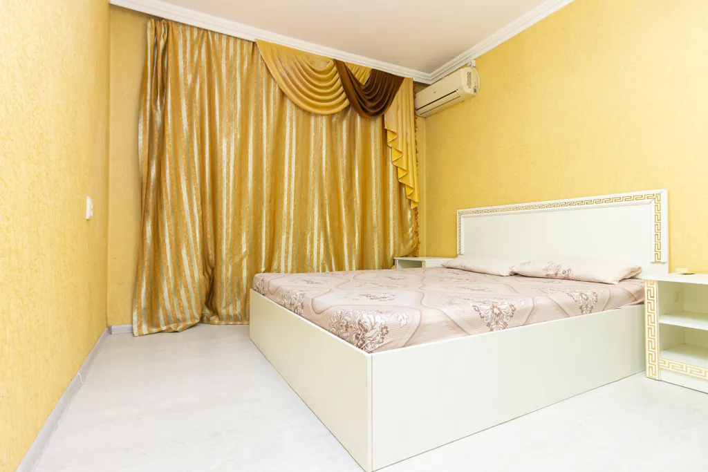 Уютная квартира — аренда посуточно в Симферополь