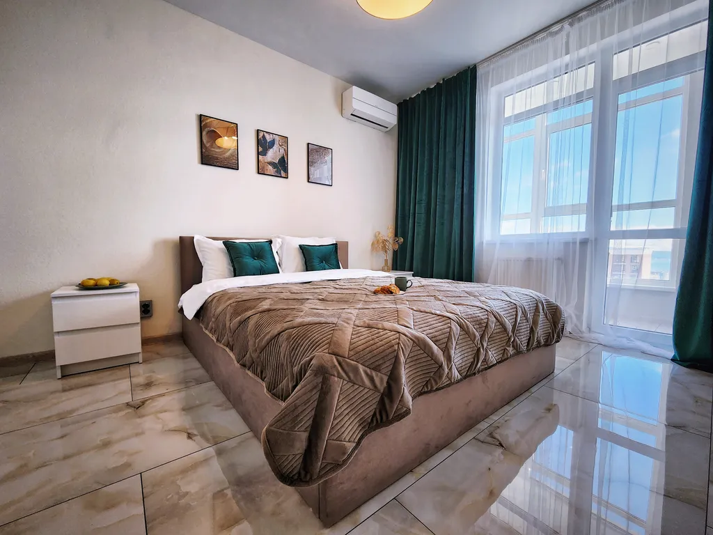 Квартира Просторные апартаменты с видом на море — аренда посуточно в Новороссийск