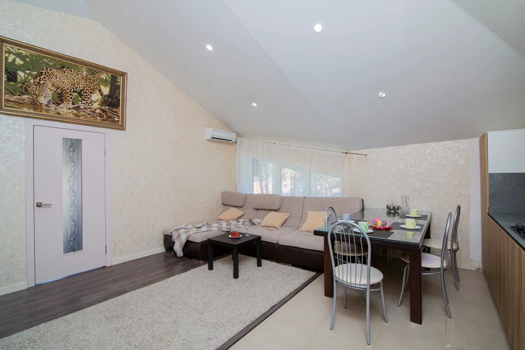 Квартира Трехкомнатная квартира в центре города в 10 минутах от моря — Геленджик