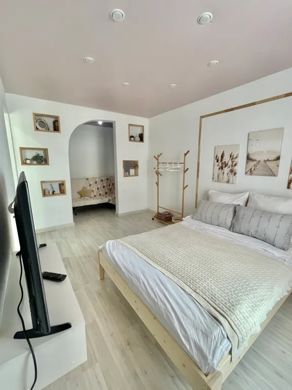 Светлая квартира на въезде в город