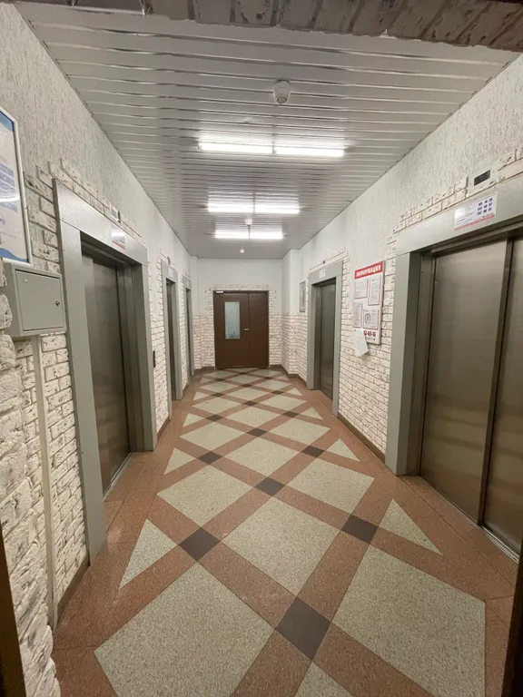 Видовая просторная евро двушка прямо у метро