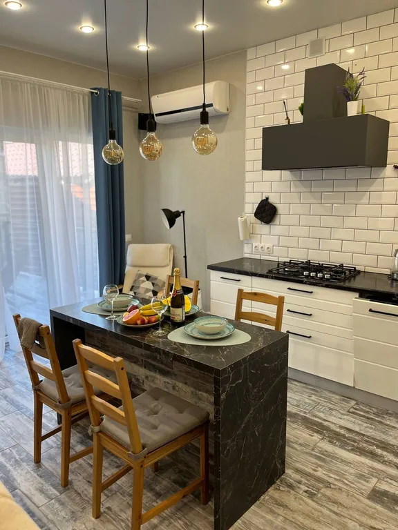 Коттедж с горячим бассейном