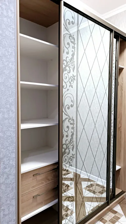 Апартаменты в центре с видом на город и горы