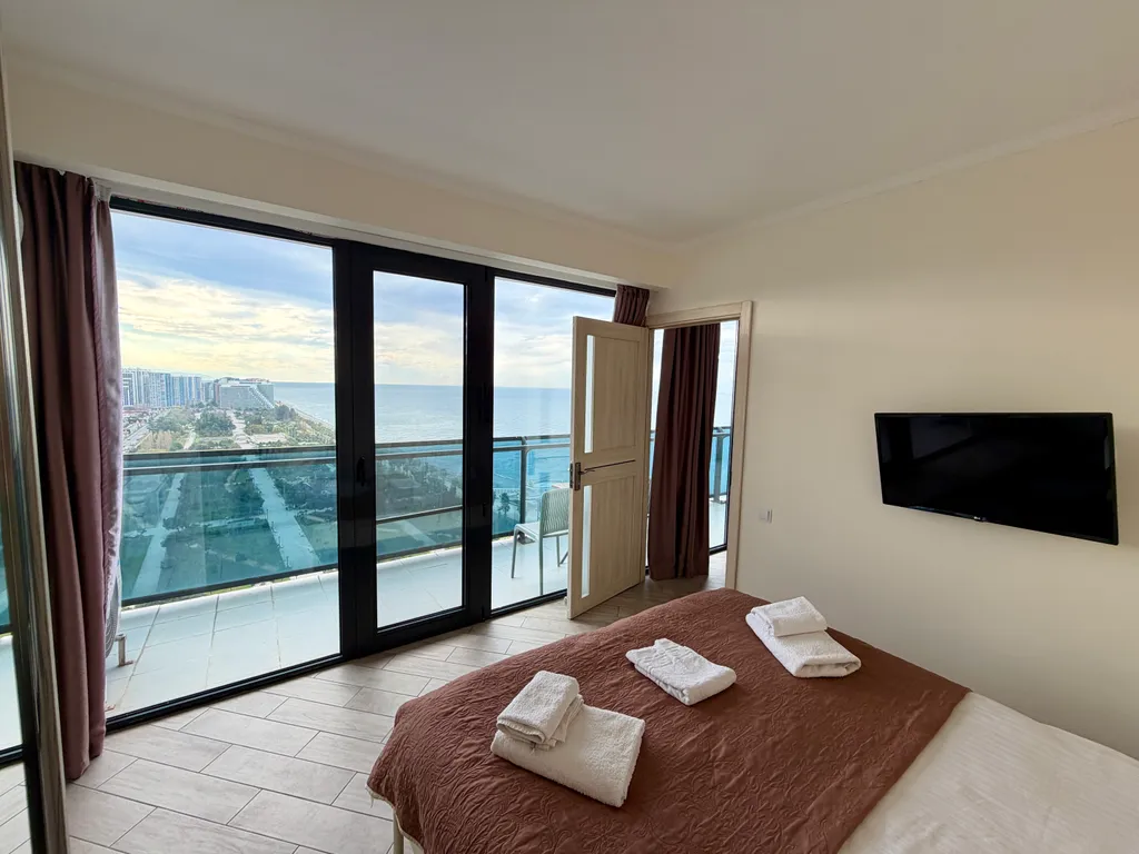 Orbi Beach Tower №1812 — море, парк, небоскреб