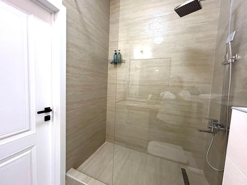 Квартира Двухкомнатные апартаменты Ван Гог рядом со знаменитым Арбатом — Алматы