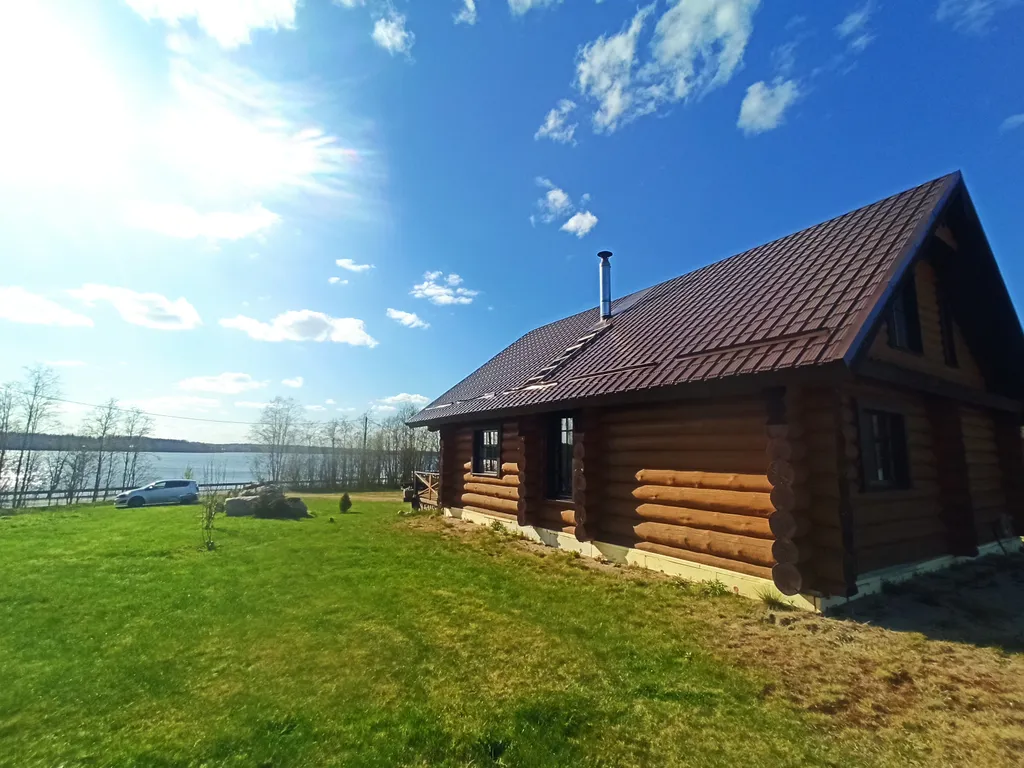 Коттедж Дом с видом на озеро — Крошнозеро