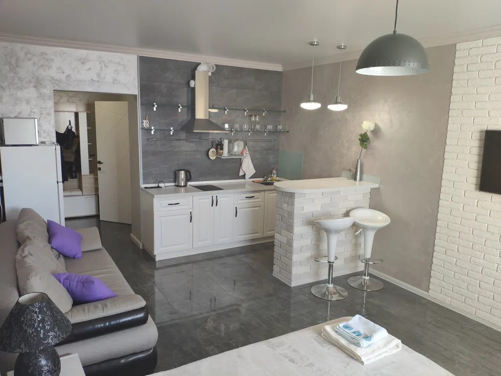 Современная квартира с красивым видом на город