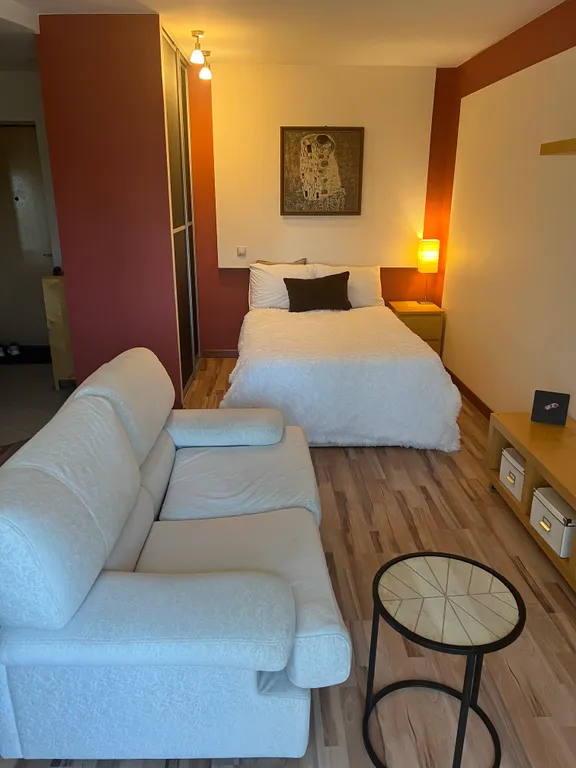 Апартаменты с видом на вокзал