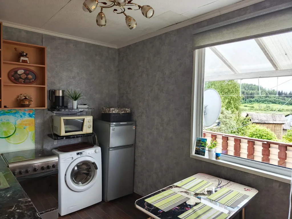 Часть дома с отдельным входом с видом на озеро