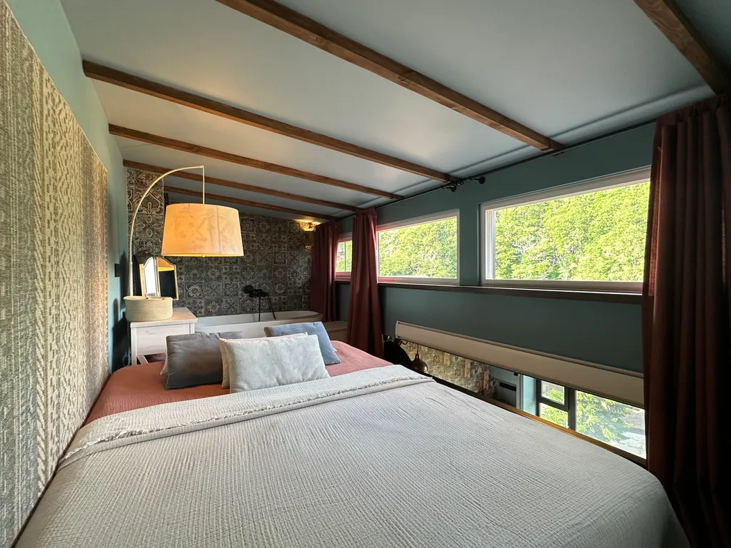 Двухуровневый апартамент с видом на горы